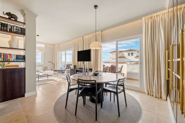 2 camera da letto Appartamento sulla Spiaggia in vendita in Puerto Banus, Marbella - 1.995.000 € (Rif: 9844806)