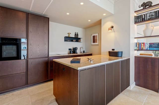2 camera da letto Appartamento sulla Spiaggia in vendita in Puerto Banus, Marbella - 1.995.000 € (Rif: 9844806)