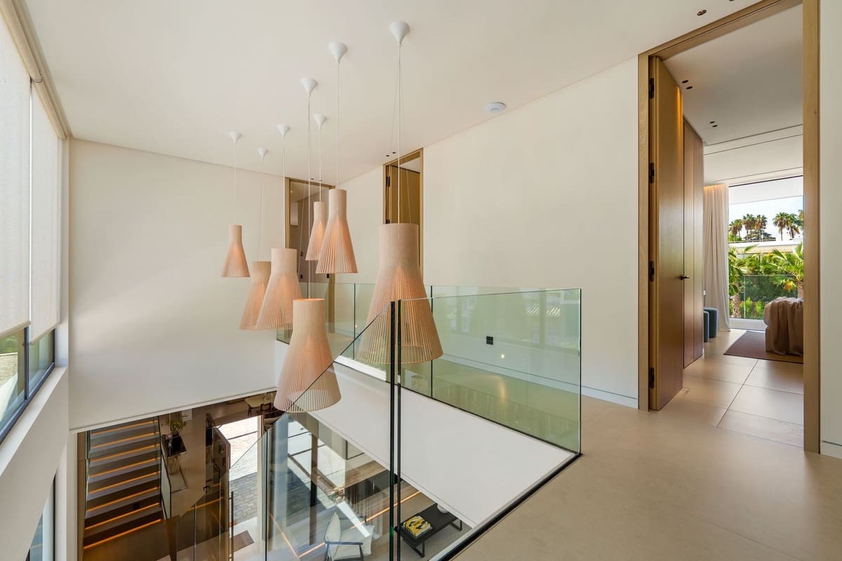 5 bedroom Villa for sale in Golden Mile - € 5,995,000 (Ref: 9848975)