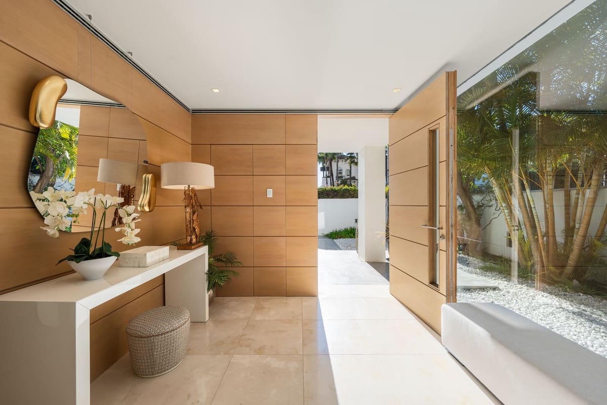 4 bedroom Semi-detached Villa for sale in Golden Mile - € 10,900,000 (Ref: 9850908)
