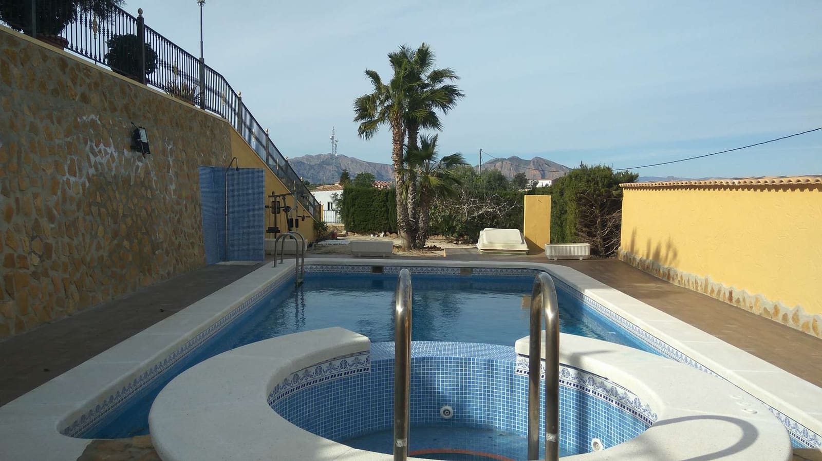 2 soveværelse Villa til salg i Bigastro med swimmingpool garage - € 450.000 (Ref: 5013008)