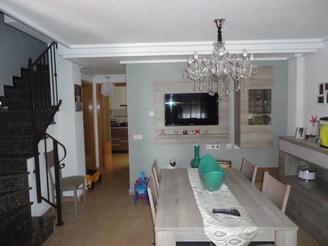 3 bedroom Townhouse for sale in Los Desamparados, Orihuela - € 130,000 (Ref: 6365260)