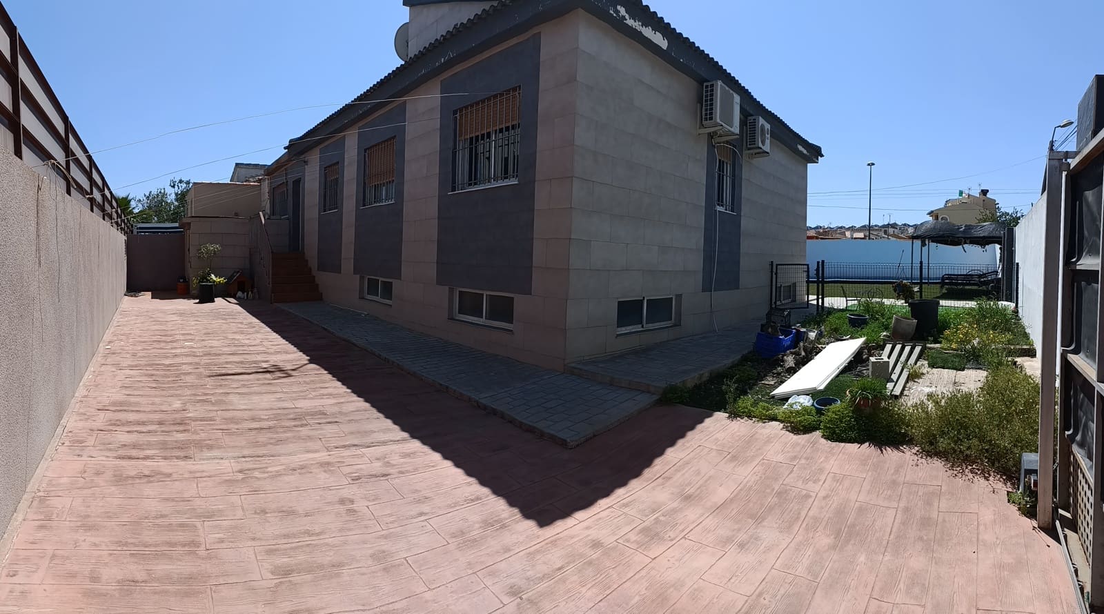 3 Zimmer Villa zu verkaufen in Torrevieja mit Pool Garage - 380.000 € (Ref: 6796490)