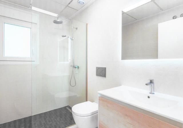 3 Zimmer Villa zu verkaufen in Los Montesinos mit Pool - 399.999 € (Ref: 6856759)