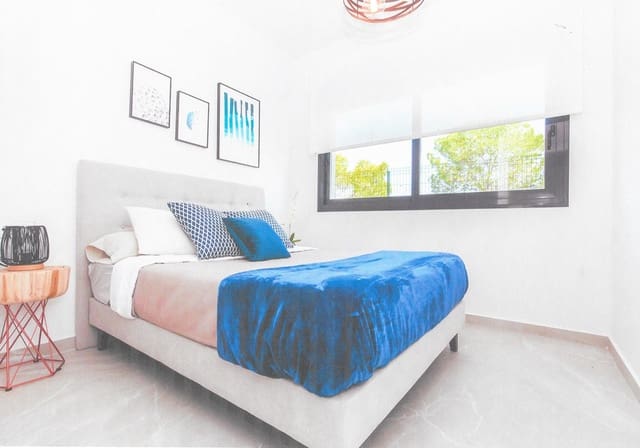 Bungalow para venda em San Miguel de Salinas com piscina - 275 000 € (Ref: 6856897)