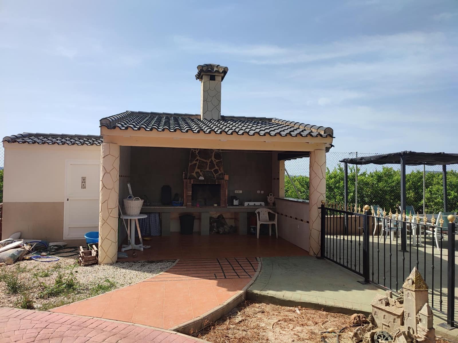 4 sypialnia Willa na sprzedaż w La Campaneta z basenem garażem - 450 000 € (Ref: 6917414)