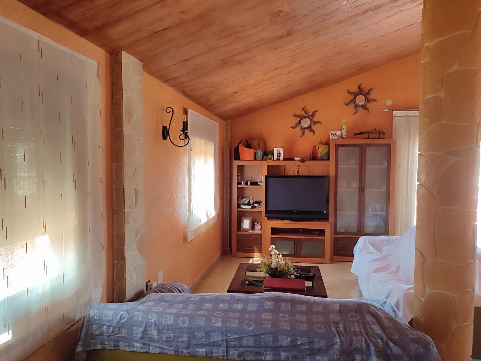 4 sypialnia Willa na sprzedaż w La Campaneta z basenem garażem - 450 000 € (Ref: 6917414)