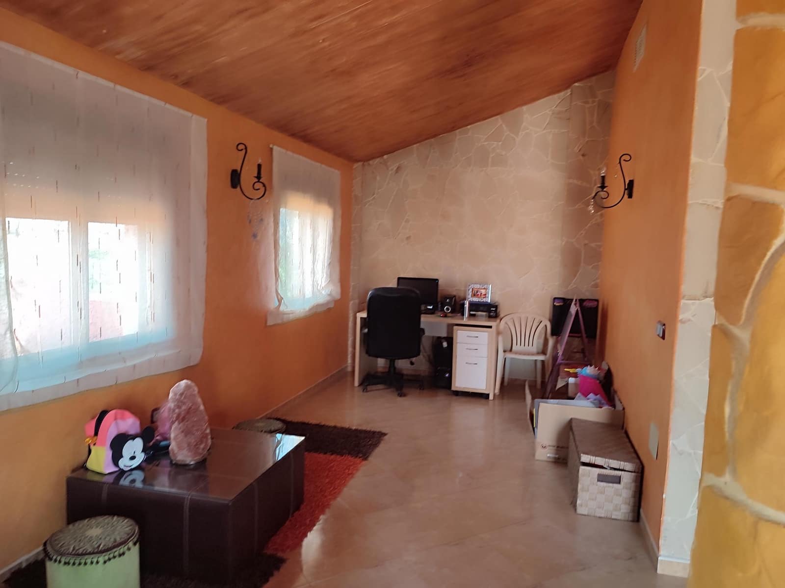 4 sypialnia Willa na sprzedaż w La Campaneta z basenem garażem - 450 000 € (Ref: 6917414)