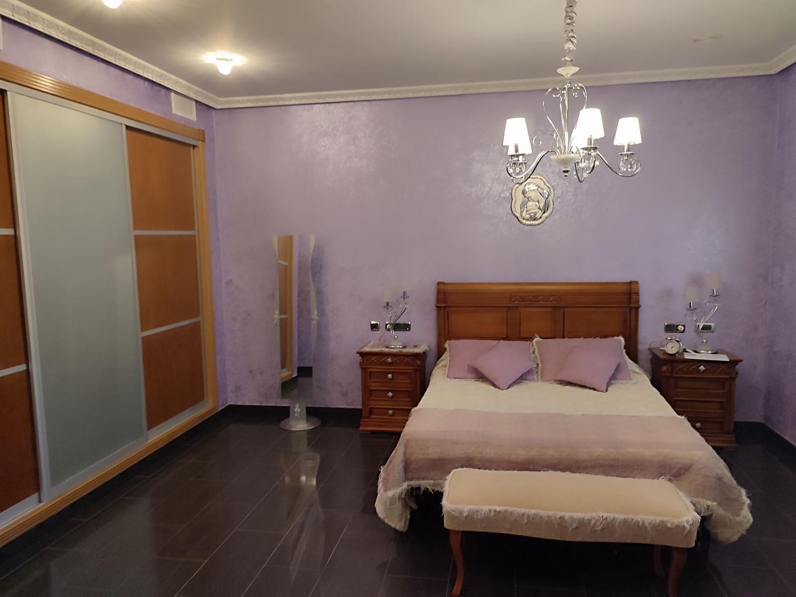 4 sypialnia Willa na sprzedaż w La Campaneta z basenem garażem - 450 000 € (Ref: 6917414)