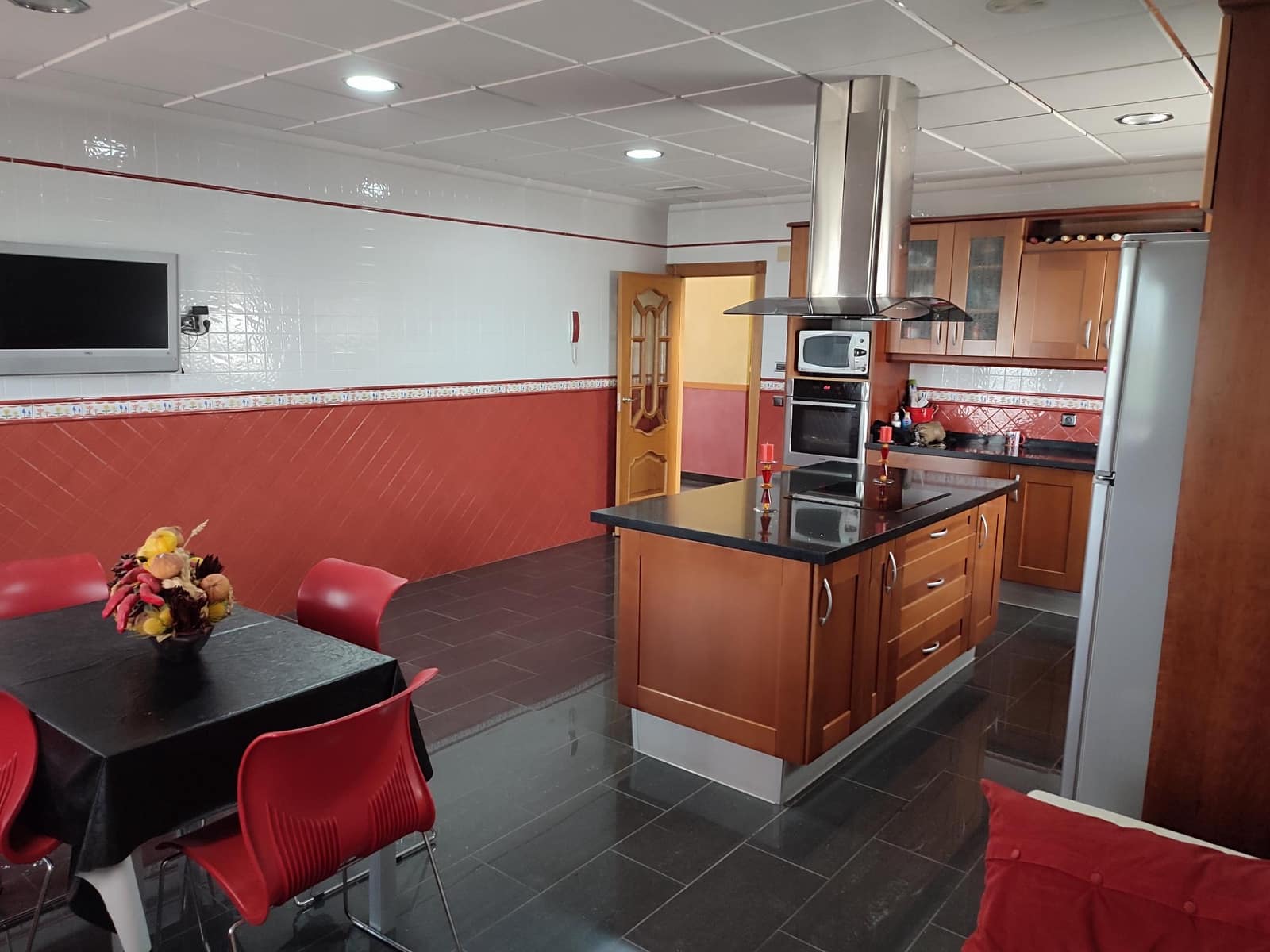 4 sypialnia Willa na sprzedaż w La Campaneta z basenem garażem - 450 000 € (Ref: 6917414)