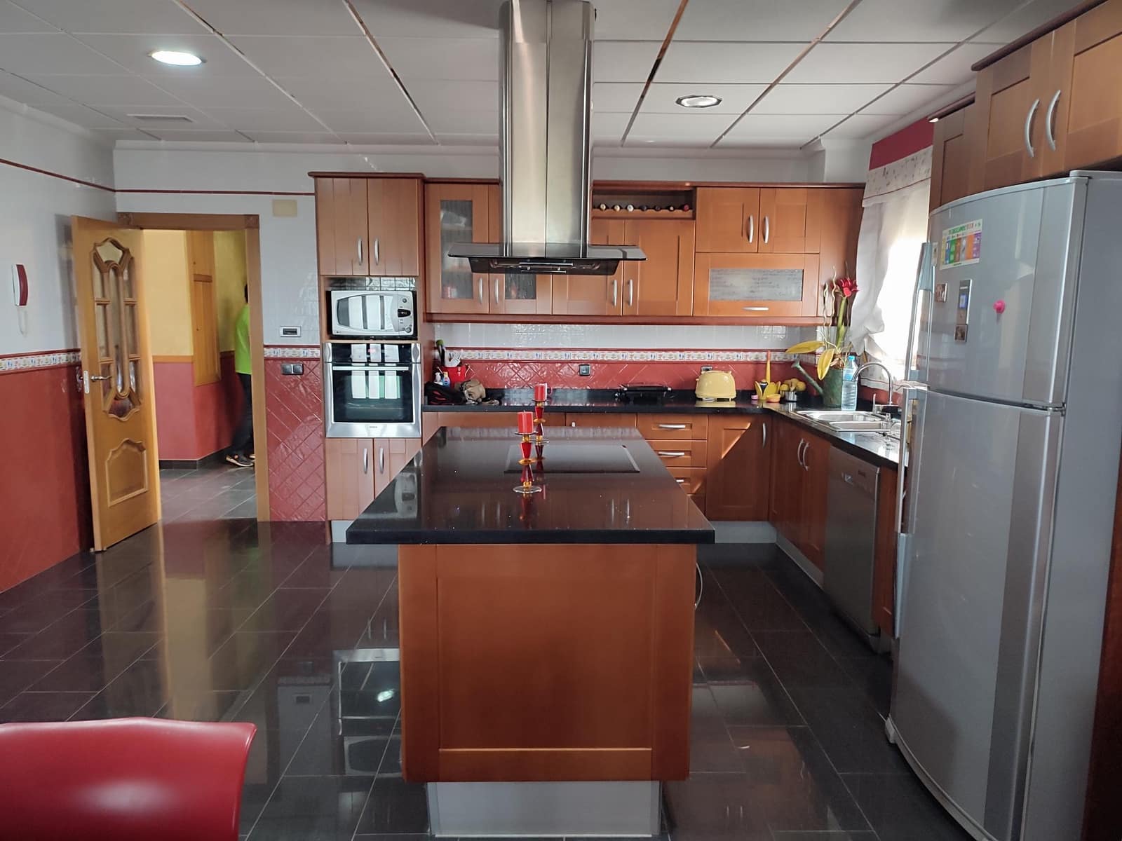 4 sypialnia Willa na sprzedaż w La Campaneta z basenem garażem - 450 000 € (Ref: 6917414)