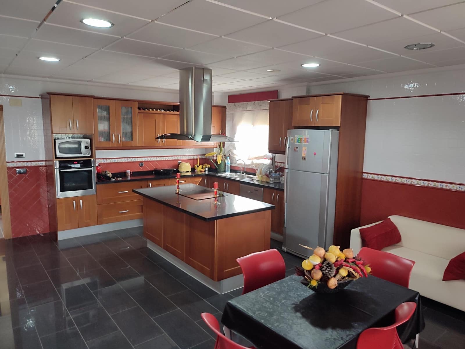 4 sypialnia Willa na sprzedaż w La Campaneta z basenem garażem - 450 000 € (Ref: 6917414)