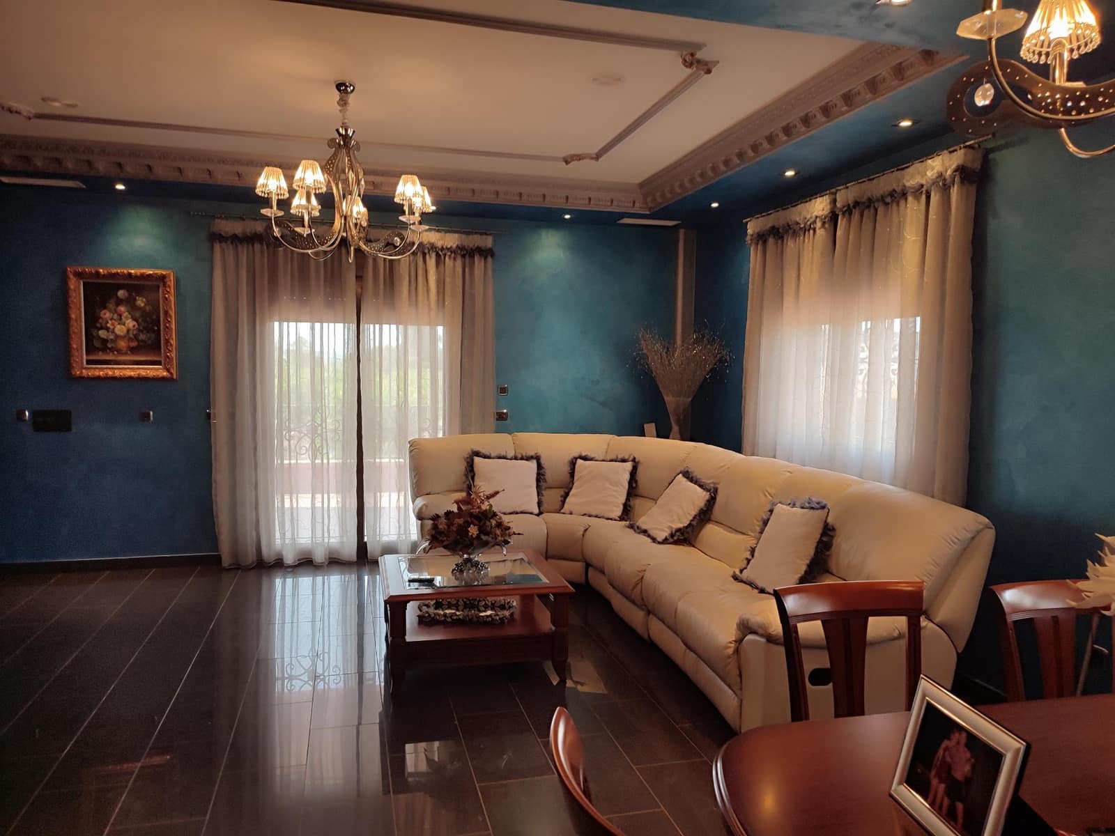 4 sypialnia Willa na sprzedaż w La Campaneta z basenem garażem - 450 000 € (Ref: 6917414)