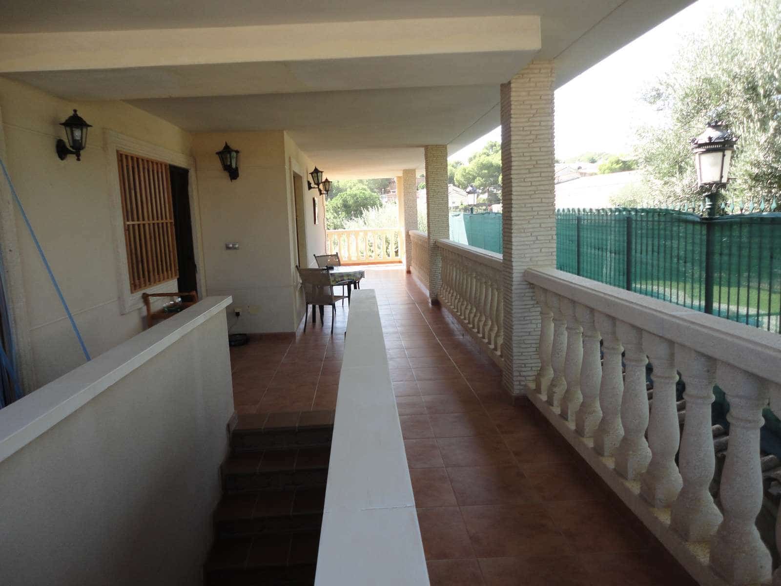 4 bedroom Villa for sale in Vistabella with pool garage - € 600,000 (Ref: 7086243)