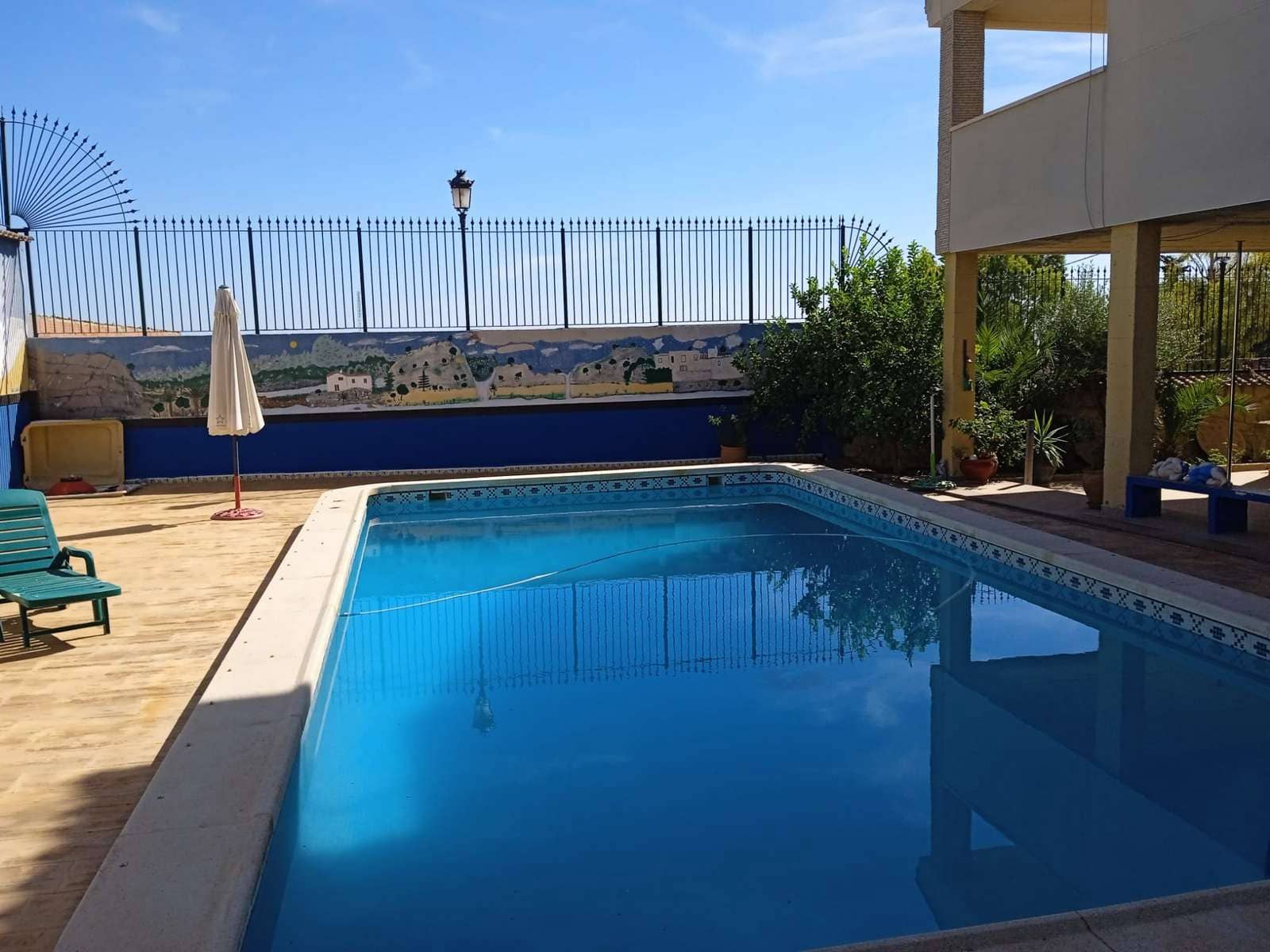 4 bedroom Villa for sale in Vistabella with pool garage - € 600,000 (Ref: 7086243)