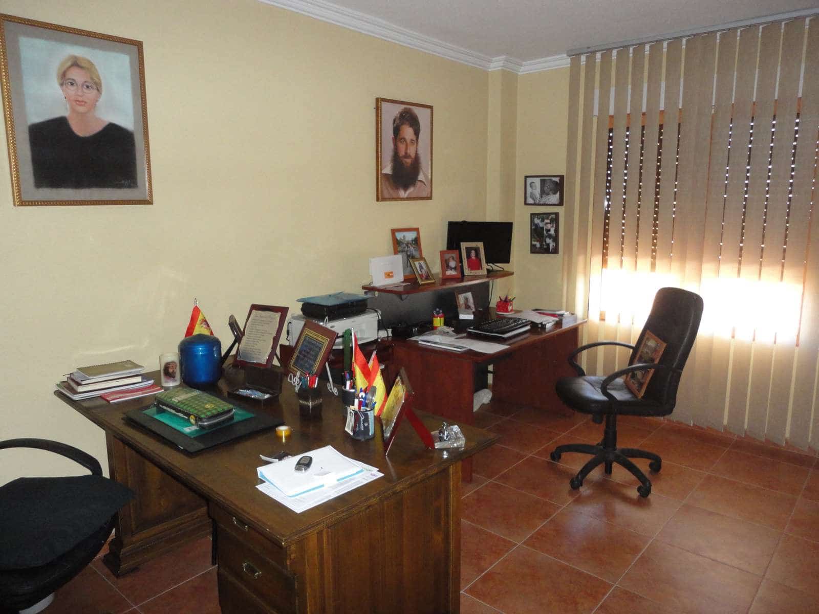 4 bedroom Villa for sale in Vistabella with pool garage - € 600,000 (Ref: 7086243)