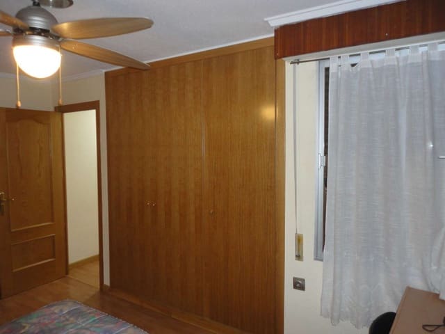 Apartamento de 3 habitaciones en Orihuela en venta - 140.000 € (Ref: 7270582)