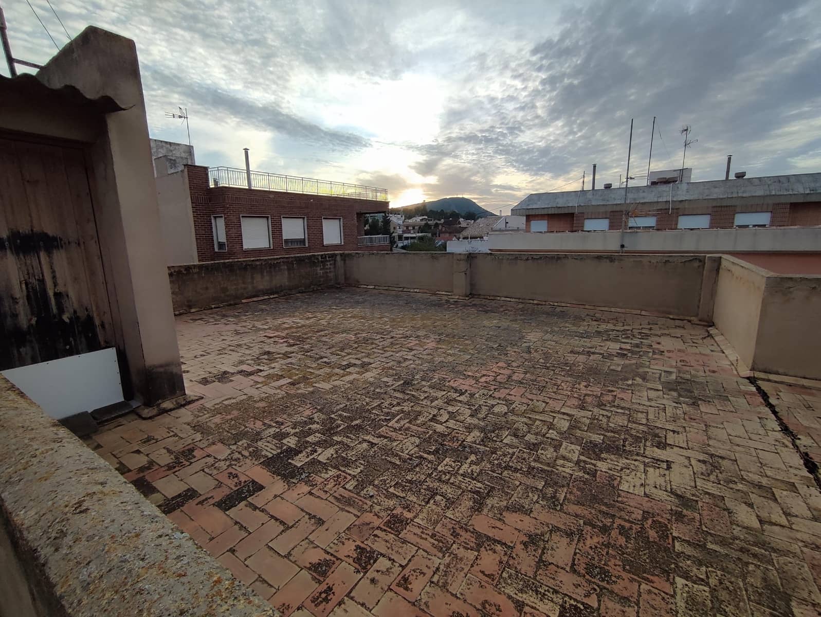 8 soveværelse Finca/Landehus til salg i Bigastro med garage - € 260.000 (Ref: 7281232)