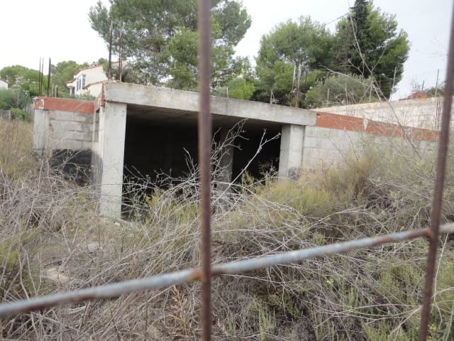 3 bedroom Villa for sale in Vistabella, Orihuela with garage - € 120,000 (Ref: 7679652)