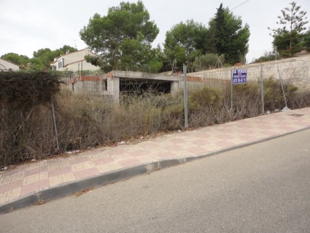 3 bedroom Villa for sale in Vistabella, Orihuela with garage - € 120,000 (Ref: 7679652)