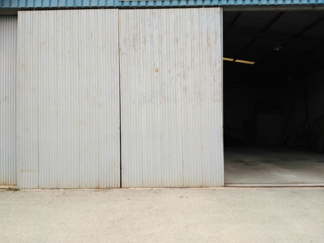 3 bedroom Business for sale in Orihuela with garage - € 210,000 (Ref: 7692230)