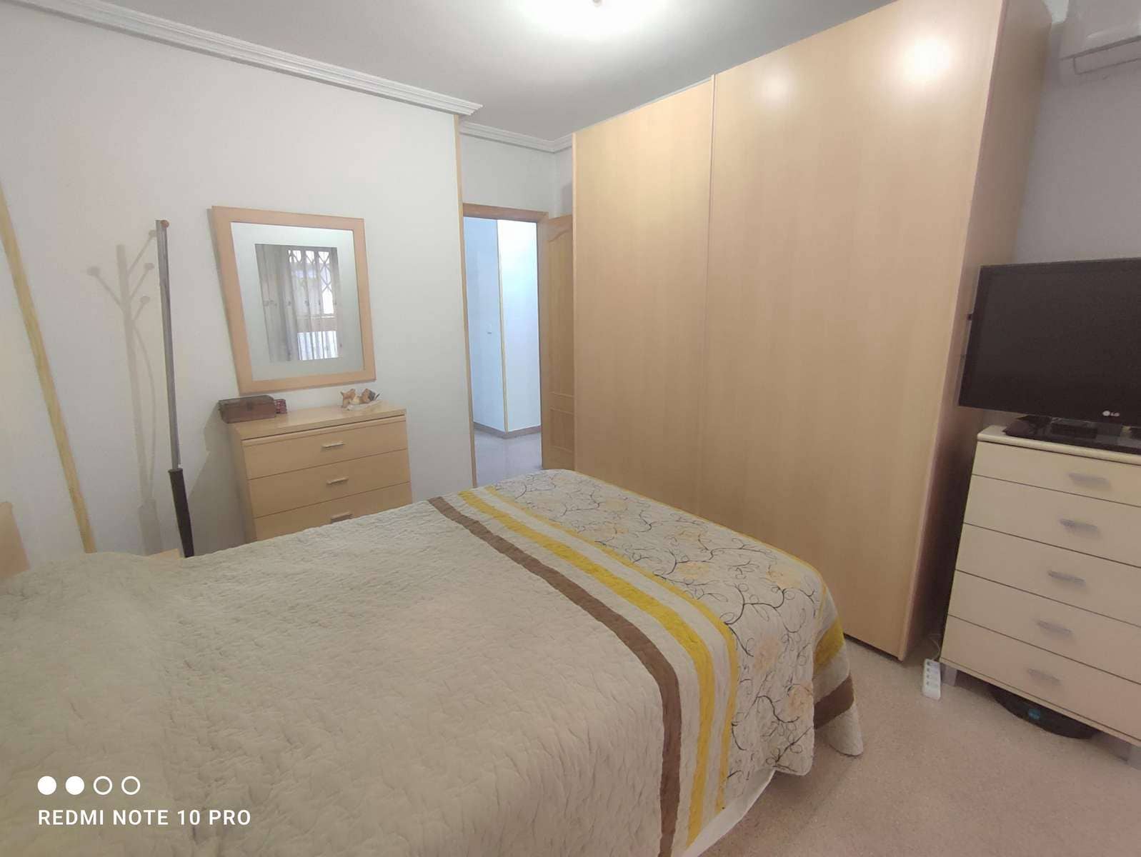 3 soveværelse Lejlighed til salg i Bigastro - € 65.000 (Ref: 7956067)