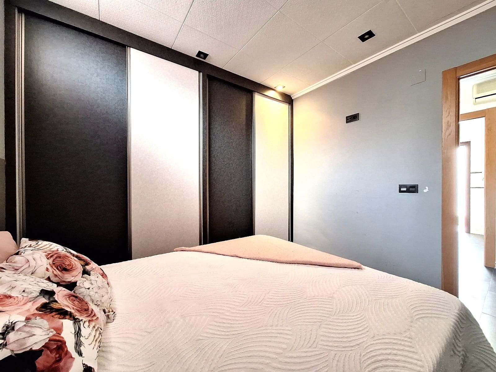 3 bedroom Villa for sale in Torrevieja with pool garage - € 248,000 (Ref: 8397172)