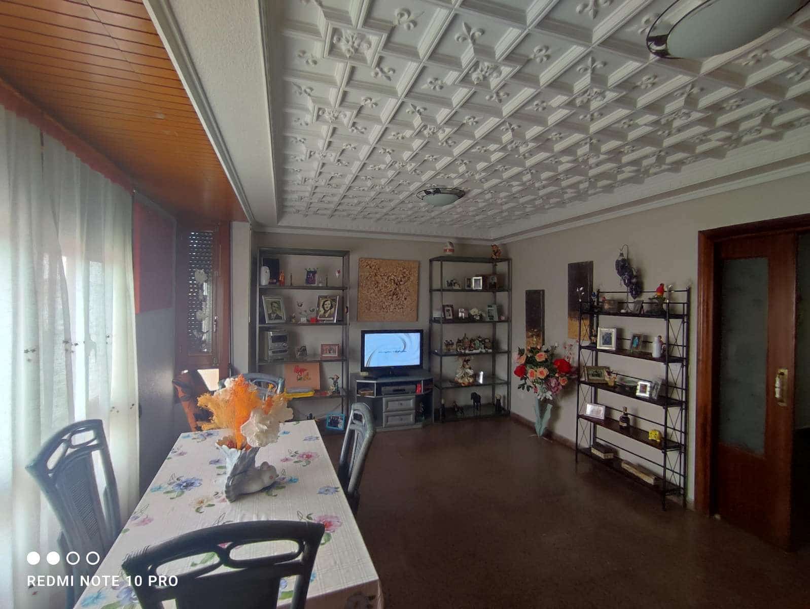 4 makuuhuone Omakotitalo myytävänä paikassa Bigastro mukana 
autotalli - 160 000 € (Ref: 8444457)