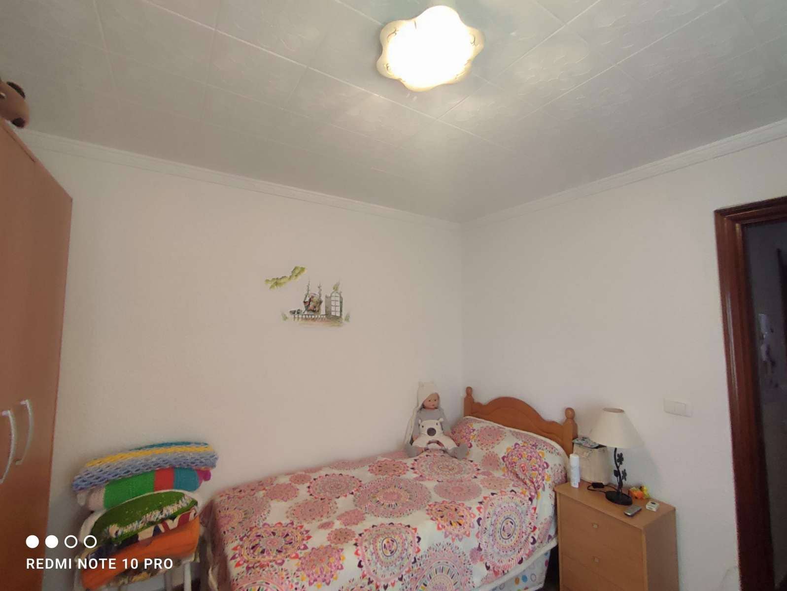 4 makuuhuone Omakotitalo myytävänä paikassa Bigastro mukana 
autotalli - 160 000 € (Ref: 8444457)