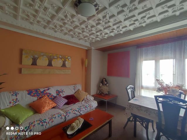 4 makuuhuone Omakotitalo myytävänä paikassa Bigastro mukana 
autotalli - 160 000 € (Ref: 8444457)