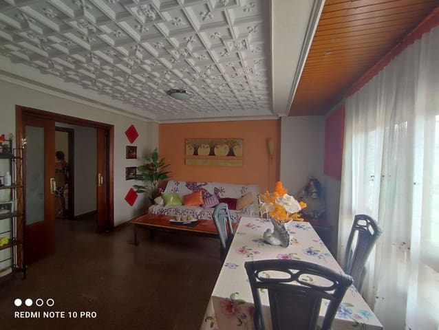 4 makuuhuone Omakotitalo myytävänä paikassa Bigastro mukana 
autotalli - 160 000 € (Ref: 8444457)