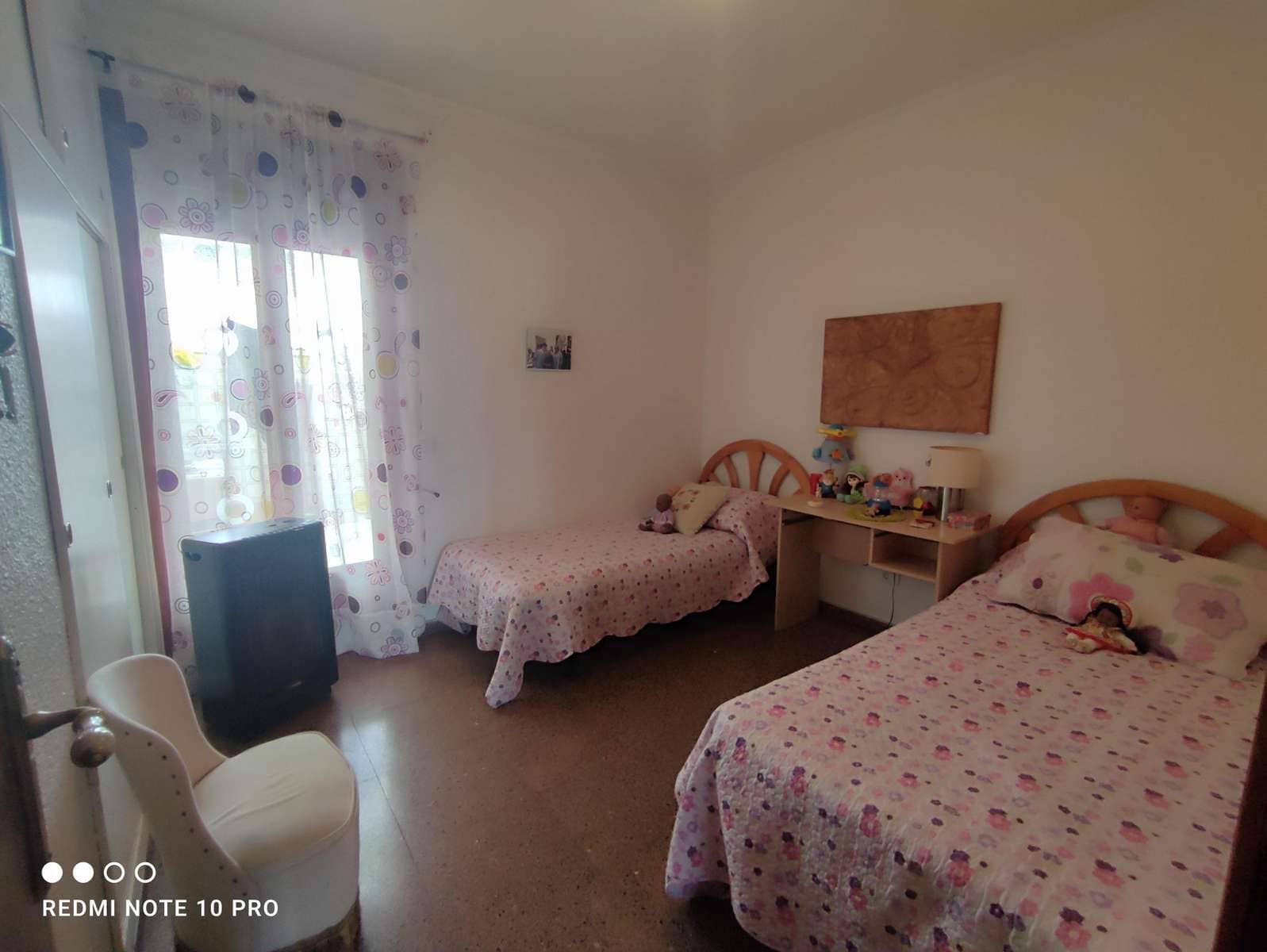 4 makuuhuone Omakotitalo myytävänä paikassa Bigastro mukana 
autotalli - 160 000 € (Ref: 8444457)