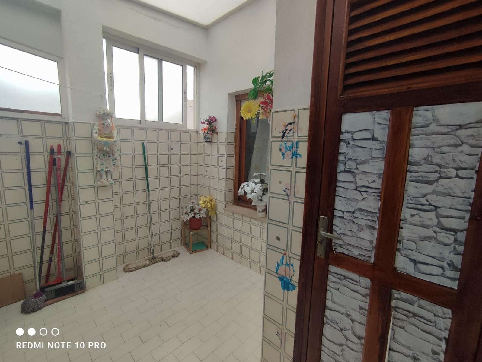 4 makuuhuone Omakotitalo myytävänä paikassa Bigastro mukana 
autotalli - 160 000 € (Ref: 8444457)