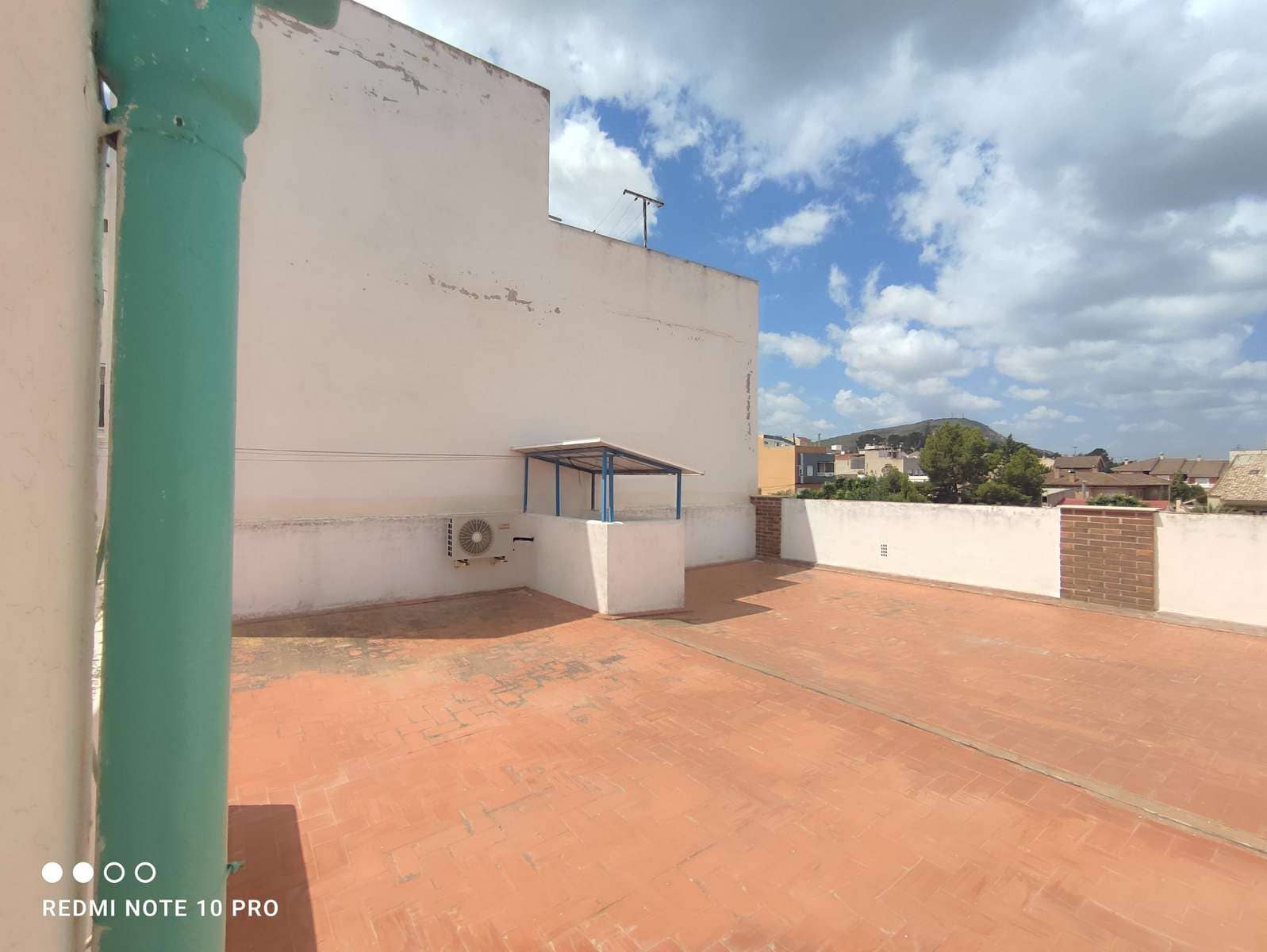 4 makuuhuone Omakotitalo myytävänä paikassa Bigastro mukana 
autotalli - 160 000 € (Ref: 8444457)