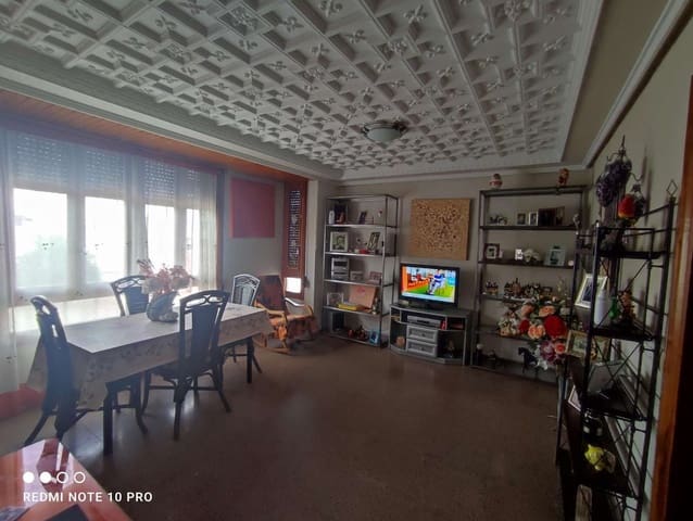 4 makuuhuone Omakotitalo myytävänä paikassa Bigastro mukana 
autotalli - 160 000 € (Ref: 8444457)