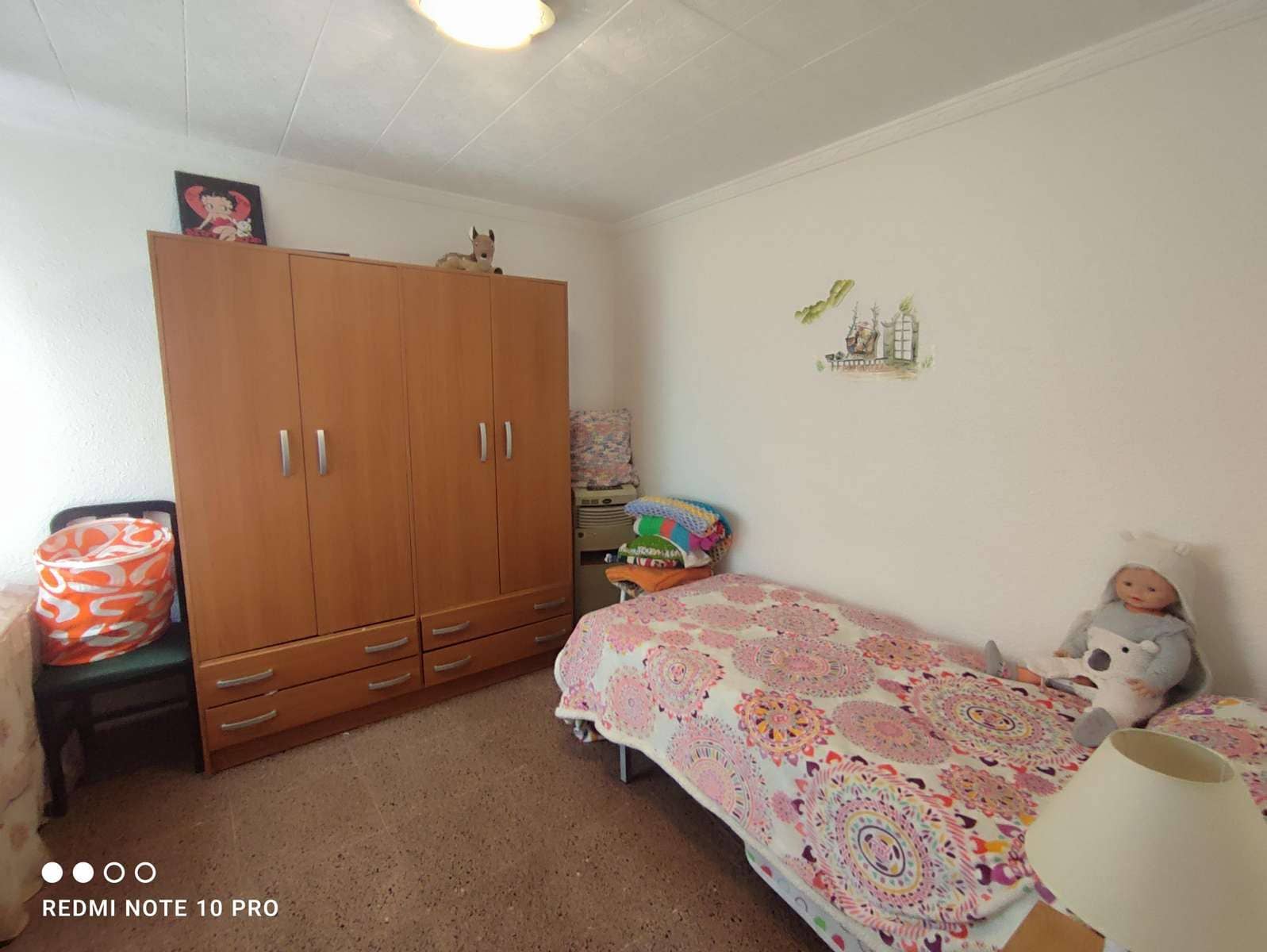 4 makuuhuone Omakotitalo myytävänä paikassa Bigastro mukana 
autotalli - 160 000 € (Ref: 8444457)