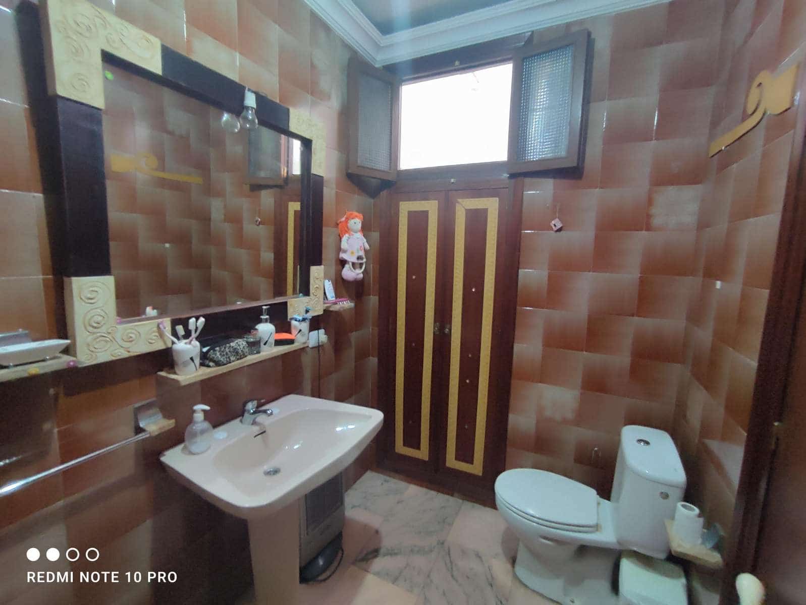 4 makuuhuone Omakotitalo myytävänä paikassa Bigastro mukana 
autotalli - 160 000 € (Ref: 8444457)