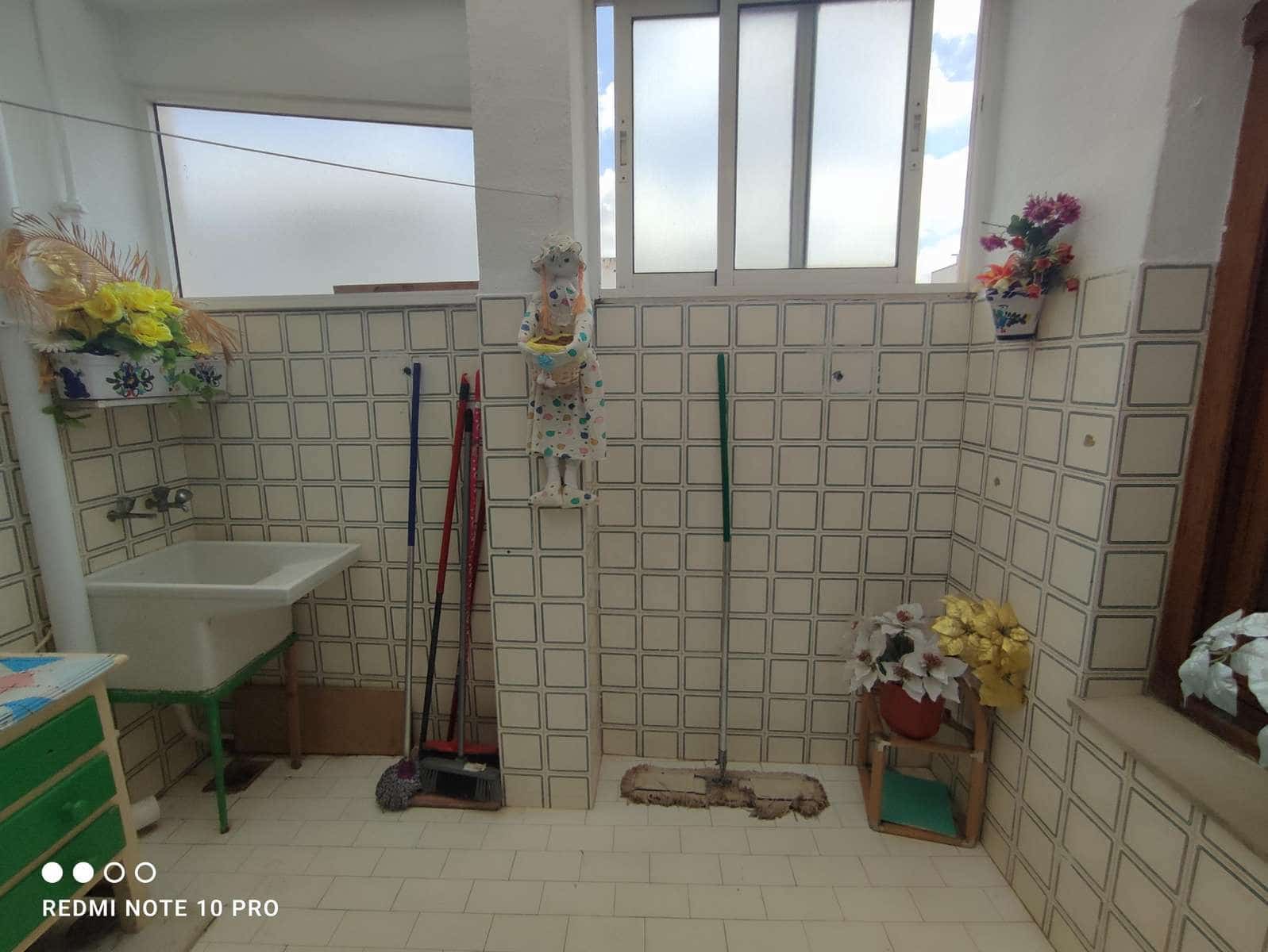 4 makuuhuone Omakotitalo myytävänä paikassa Bigastro mukana 
autotalli - 160 000 € (Ref: 8444457)