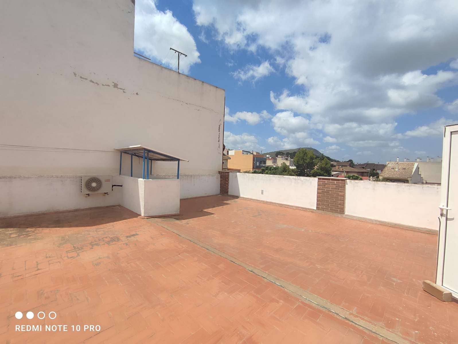 4 makuuhuone Omakotitalo myytävänä paikassa Bigastro mukana 
autotalli - 160 000 € (Ref: 8444457)