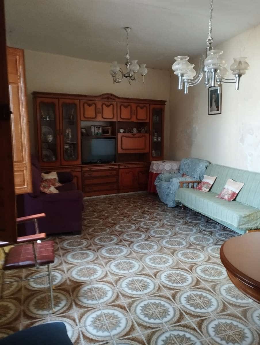 3 slaapkamer Huis te koop in Torremendo met garage - € 98.000 (Ref: 8600632)