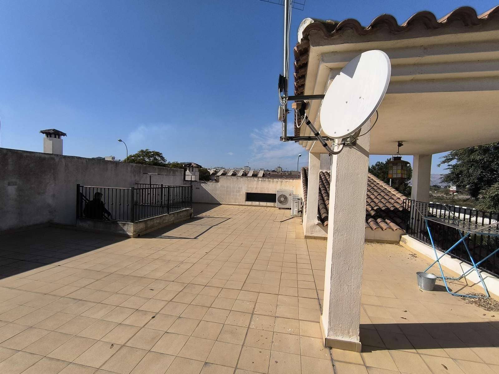 3 slaapkamer Villa te koop in Bigastro met zwembad garage - € 300.000 (Ref: 8802976)