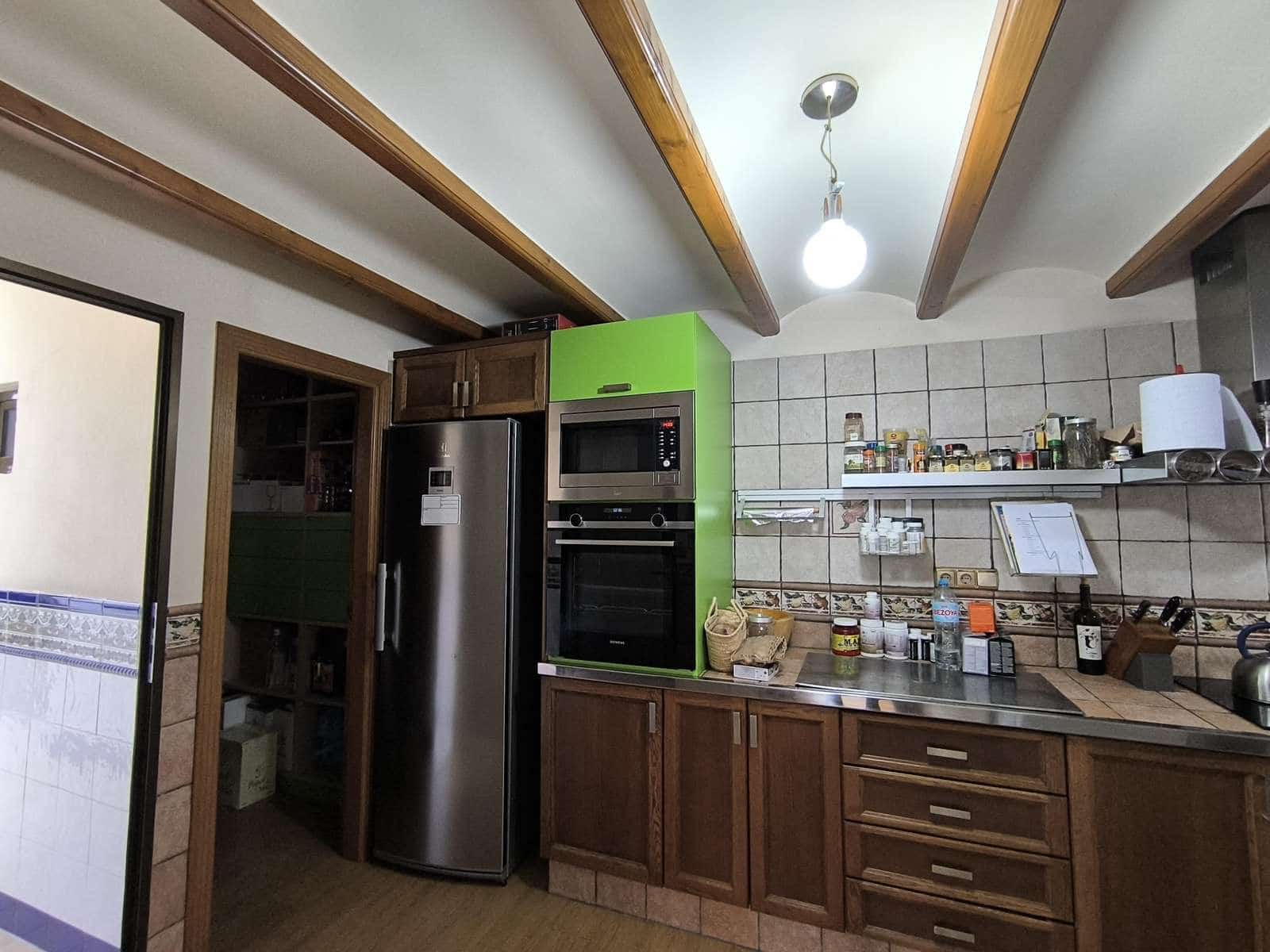 3 slaapkamer Villa te koop in Bigastro met zwembad garage - € 300.000 (Ref: 8802976)