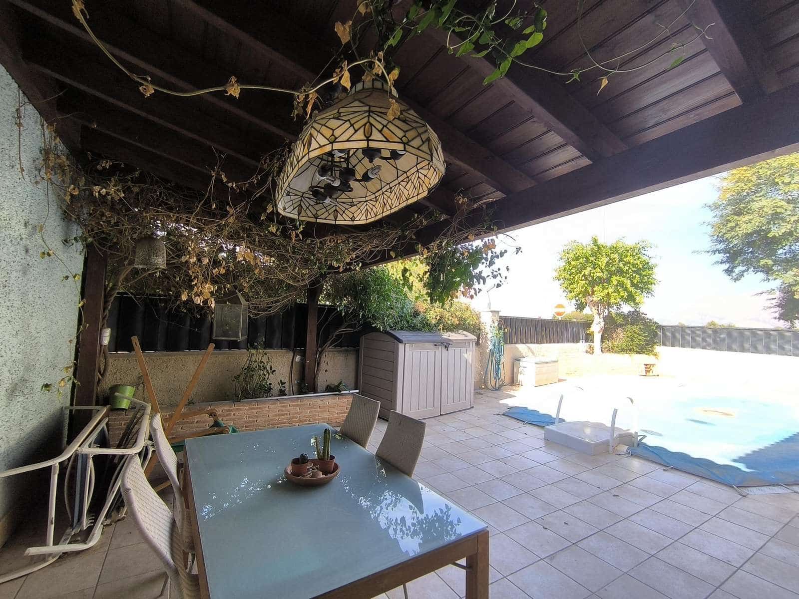 3 slaapkamer Villa te koop in Bigastro met zwembad garage - € 300.000 (Ref: 8802976)