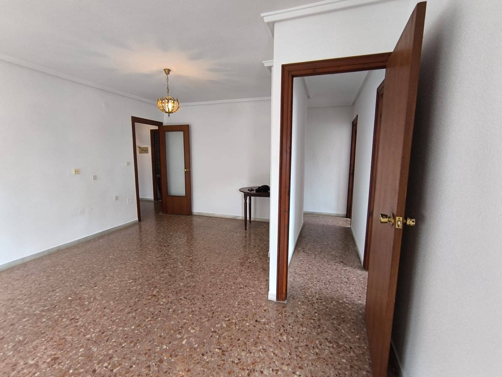 3 bedroom Beach Apartment for sale in Torrevieja - € 170,000 (Ref: 8875876)