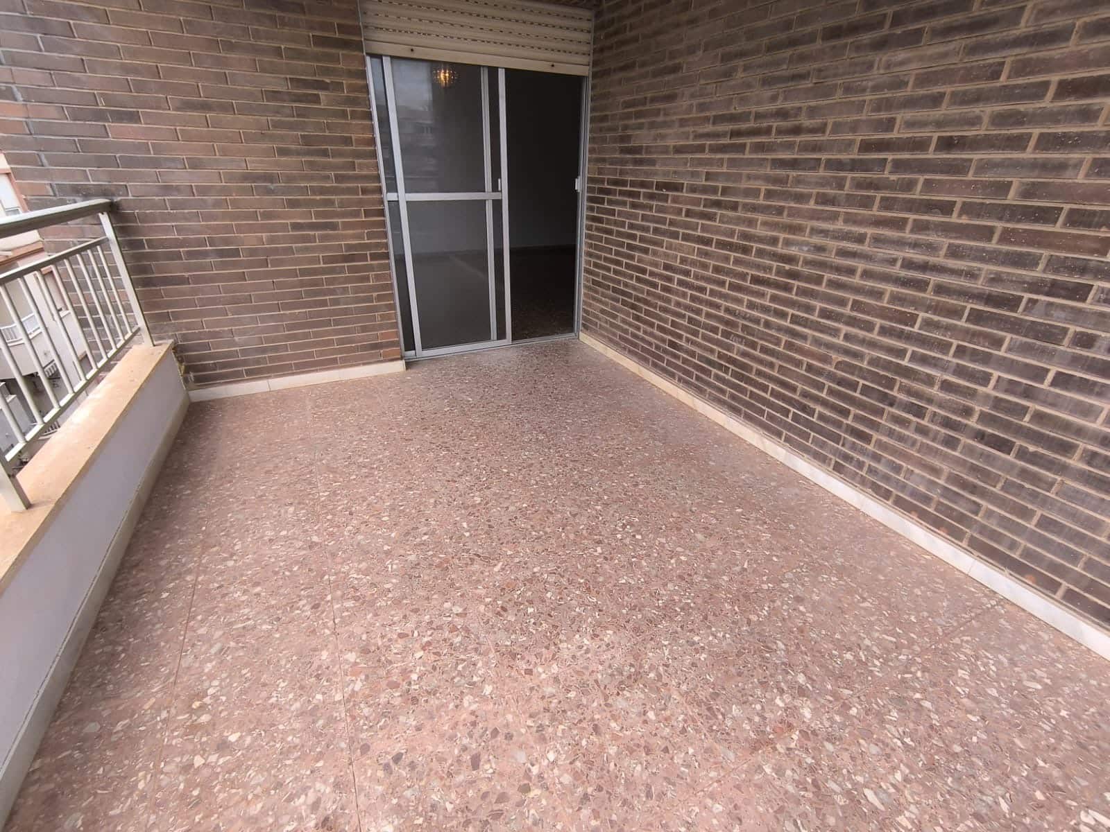 3 bedroom Beach Apartment for sale in Torrevieja - € 170,000 (Ref: 8875876)