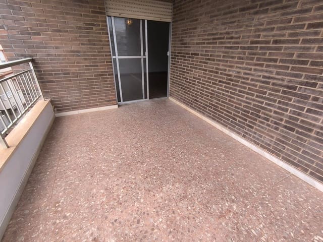 3 bedroom Beach Apartment for sale in Las Piscinas Naturales, Torrevieja - € 170,000 (Ref: 8875876)