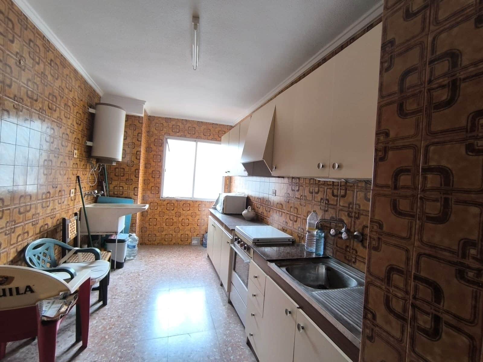 3 bedroom Beach Apartment for sale in Torrevieja - € 170,000 (Ref: 8875876)