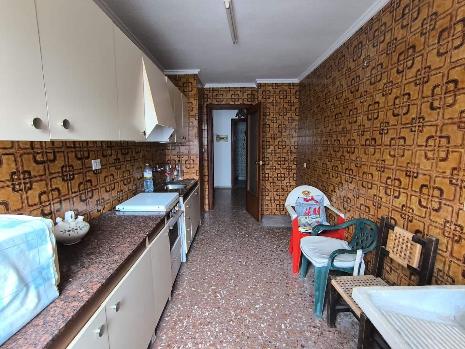 3 bedroom Beach Apartment for sale in Torrevieja - € 170,000 (Ref: 8875876)