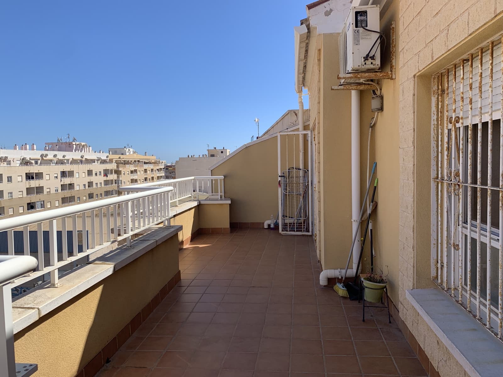3 sovrum Takvåning till salu i Torrevieja - 204 900 € (Ref: 8915657)