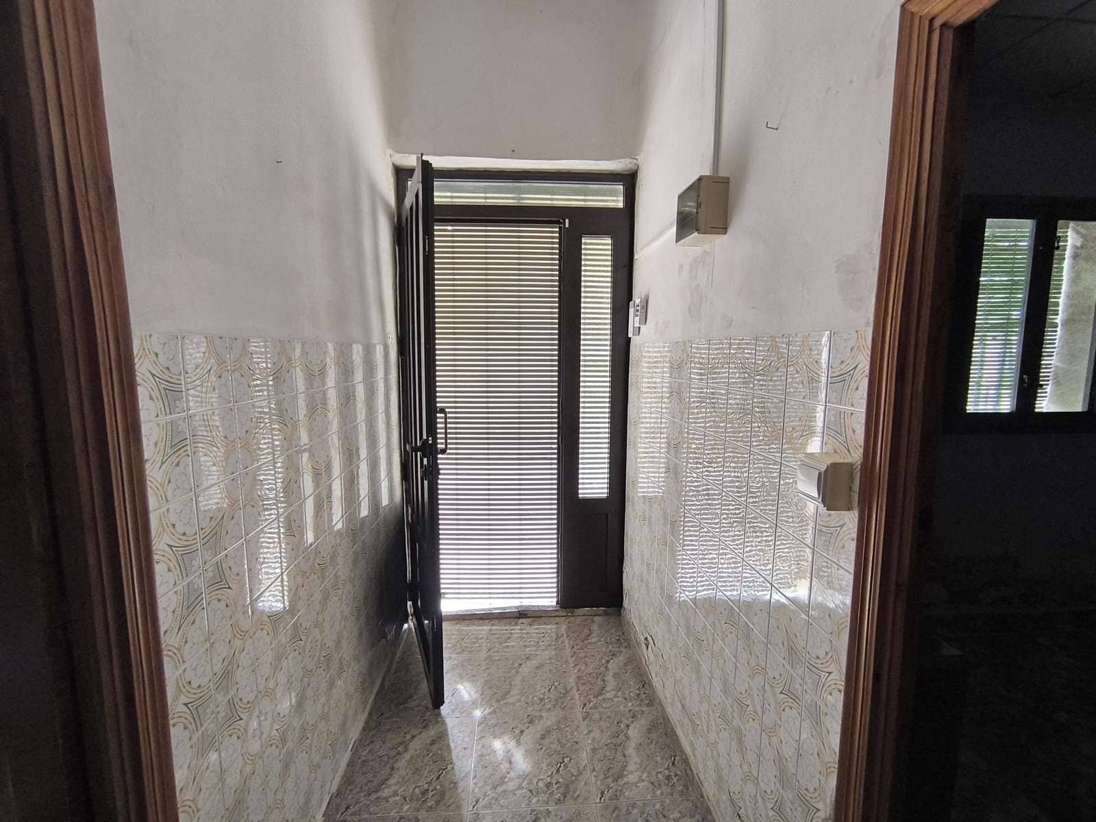 3 bedroom Townhouse for sale in San Bartolome with garage - € 80,000 (Ref: 8947324)